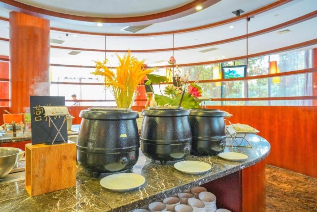 Suzhou Phoenix Hotspring Resort Zhangjiagang Dış mekan fotoğraf