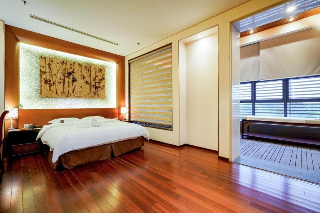 Suzhou Phoenix Hotspring Resort Zhangjiagang Dış mekan fotoğraf