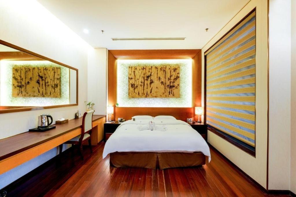 Suzhou Phoenix Hotspring Resort Zhangjiagang Dış mekan fotoğraf
