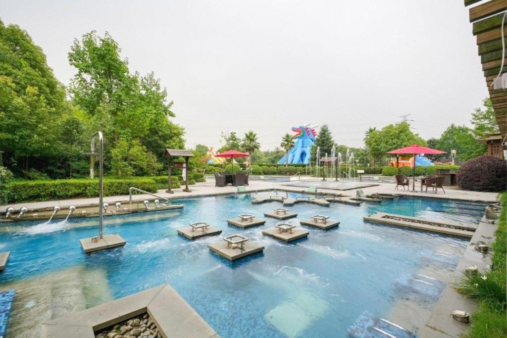 Suzhou Phoenix Hotspring Resort Zhangjiagang Dış mekan fotoğraf