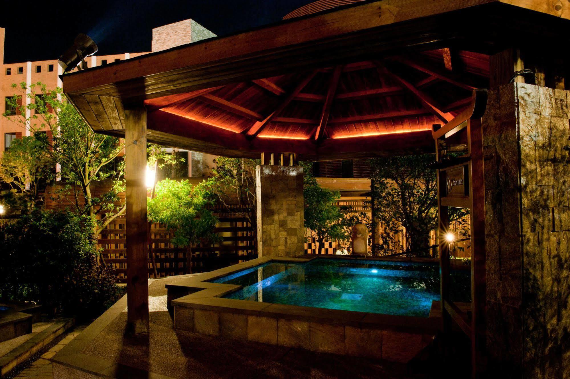 Suzhou Phoenix Hotspring Resort Zhangjiagang Dış mekan fotoğraf