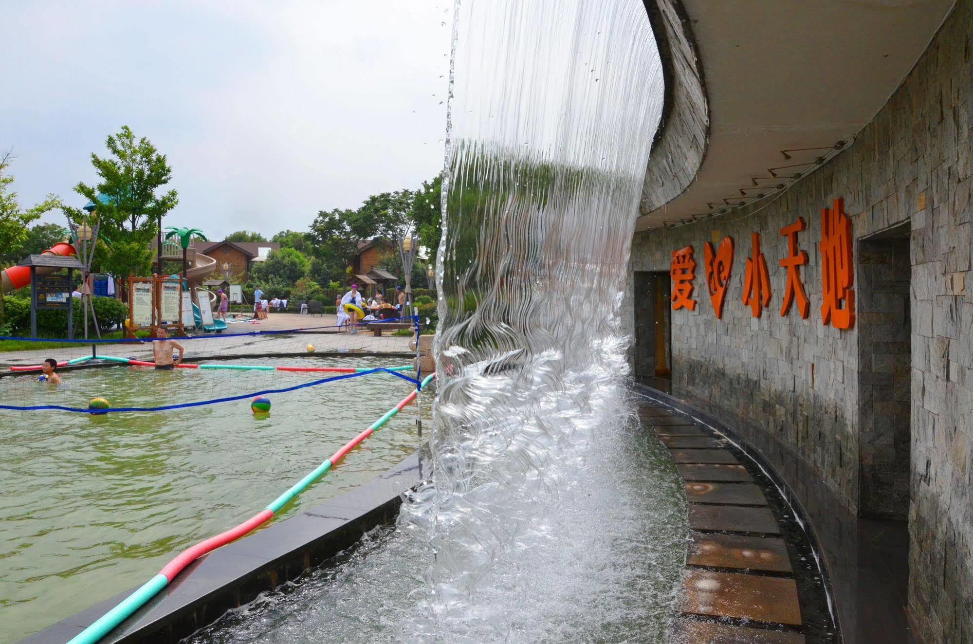 Suzhou Phoenix Hotspring Resort Zhangjiagang Dış mekan fotoğraf