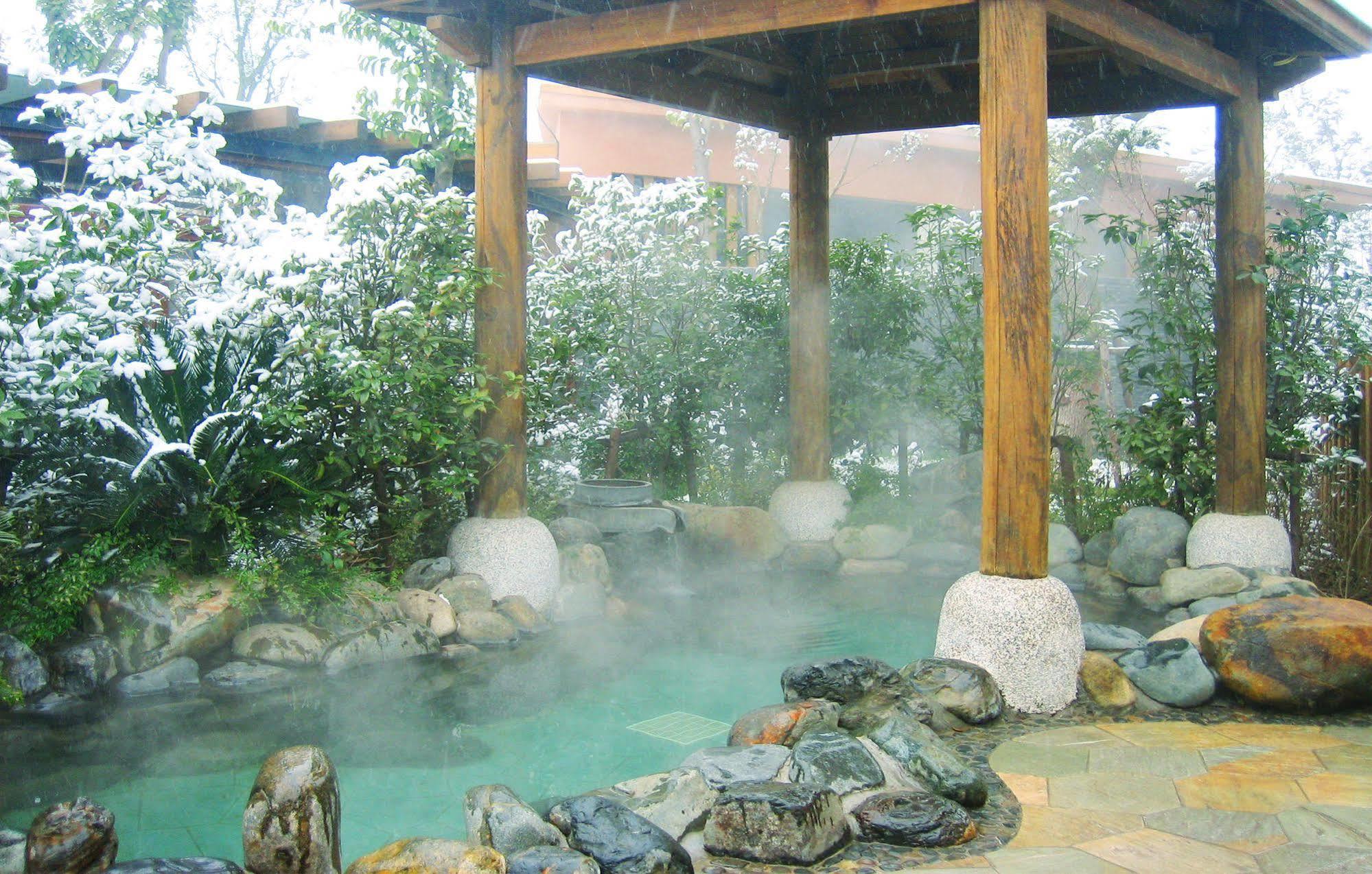 Suzhou Phoenix Hotspring Resort Zhangjiagang Dış mekan fotoğraf