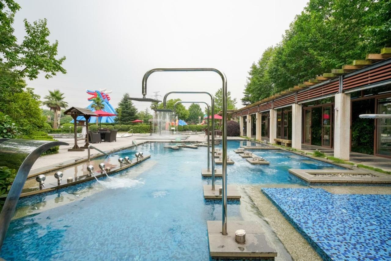 Suzhou Phoenix Hotspring Resort Zhangjiagang Dış mekan fotoğraf